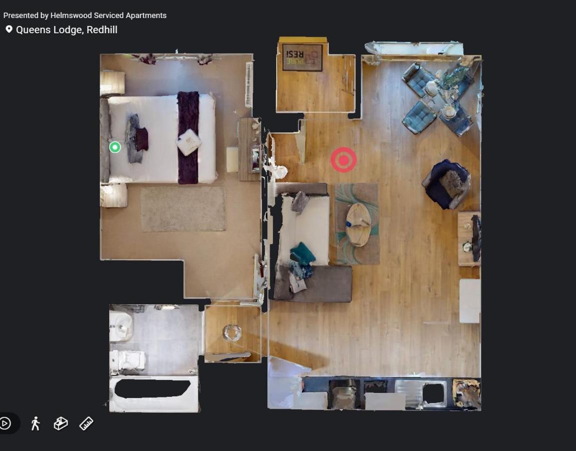 Self-Contained Town Centre One Bedroom Apartments By Helmswood Serviced Apartments レッドヒル エクステリア 写真